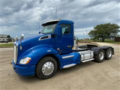 2014 Kenworth T680 T/A Day Cab Truck Tractor 