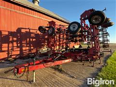 Case IH 200 Tiger-Mate 40’ Field Cultivator 