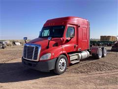 2010 Freightliner Cascadia 113 T/A Truck Tractor 