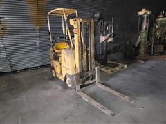 items/d9fd3a01f168ed11a76e0003fff91796/allis-chalmersft2524ps2500lb.capacityforklift_6d52004e5cc74b9cbf98e7e5f8da289e.jpg