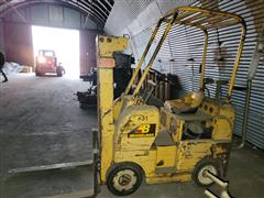 items/d9fd3a01f168ed11a76e0003fff91796/allis-chalmersft2524ps2500lb.capacityforklift_d6fae695285d493799493bb821b2ffc4.jpg