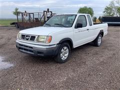 1998 Nissan Frontier 2WD Extended Cab Pickup 