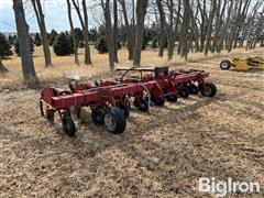 items/da4fca67eef3ef11a4de002248916f6f/case-ih-1840-8r30-cultivator_7a416d70b9c94725a746af021cb74cbf.jpg