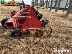 items/da4fca67eef3ef11a4de002248916f6f/case-ih-1840-8r30-cultivator_ece2e1d23f1647d3ada4aa0e663bae9e.jpg