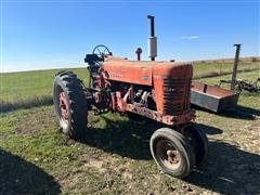 1955 Farmall 400 2WD Tractor 