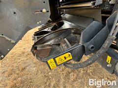 items/da64f2386296ef1195f6000d3a620d5e/2017newhollandcr7.90combine_1b449a99760d46a6a30bb7bcf8031bd5.jpg