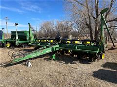 John Deere 7200 MaxEmerge 2 Planter With 20/20 Precision Planting System 