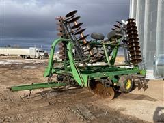 John Deere 10235 Disk 