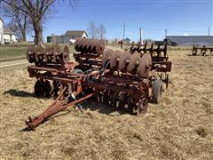 Massey Ferguson 520 16’ Disk 