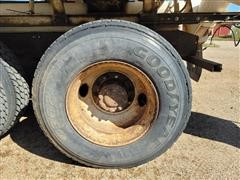 items/dacace37a615436a926f1106c50a5467/1995fordl9000fertilizertruck_4deb98c26d25475db1b471f1e3858746.jpg