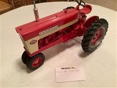 Farmall 460 1/8th Scale Toy Tractor 