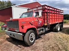 1986 GMC TopKick C7000 T/A Grain Truck 