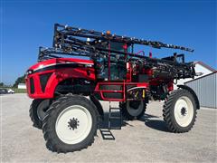 2015 Apache AS720 Self-Propelled Sprayer 