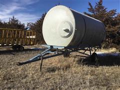 Red Ewald 600 Tip Up Fiberglass Tank And Trailer 