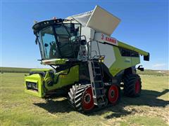 2022 CLAAS Lexion 7500TT 4WD Combine 