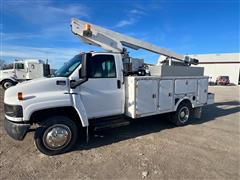 2004 GMC C4500 2WD Bucket Truck 