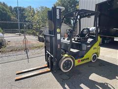 2019 Clark S25ClL Forklift 