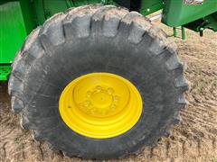 items/dc796cdd11874f6db739946cc01c553e/johndeeres680combine-6_2dd9226e66234d6cb51b2f9cdf377c5b.jpg