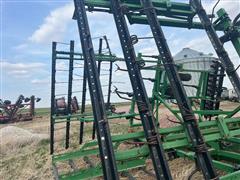 items/dd05d48772e4ed11a81c00224890e11c/johndeere724fieldcultivator_0f72792ec0cc4b988856b3707767a36c.jpg