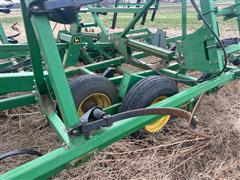 items/dd05d48772e4ed11a81c00224890e11c/johndeere724fieldcultivator_63a05f570eaa4089937fff37357f88d5.jpg