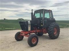 1971 Case 970 Black Knight Demonstrator 2WD Tractor 