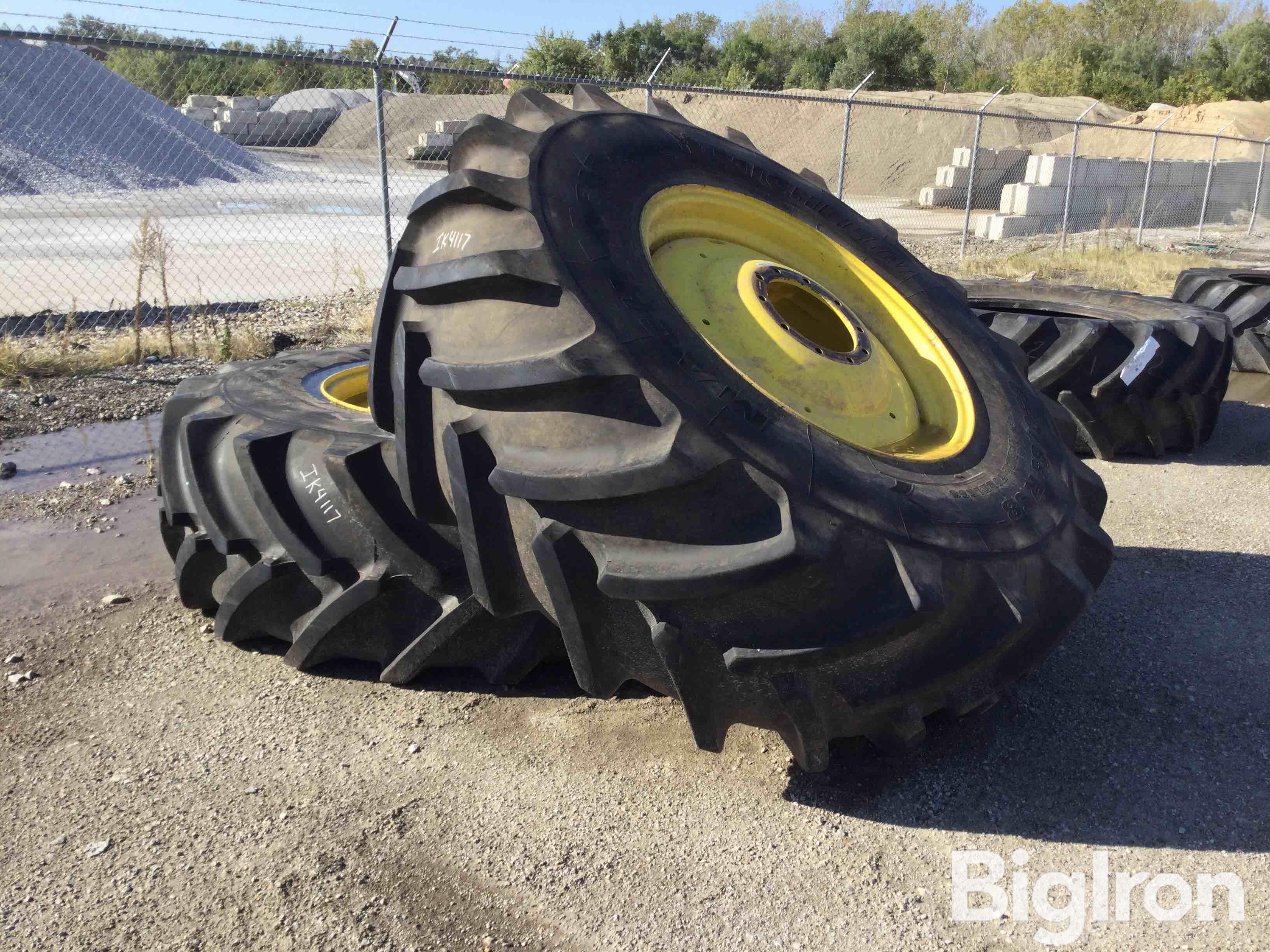 Michelin MachXbib 650/85 R38 Tractor Dual Tires & Wheels 