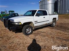 2001 Dodge RAM 2500 4x4 Extended Cab Pickup 