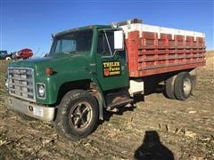 1979 International 1724 Grain Truck 