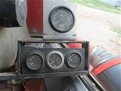 items/dd48efa41580458e9cb04653a1c06189/1981versatile11504wheeldrivetractor_dedb0933bf9441a69d3de146bf626b71.jpg