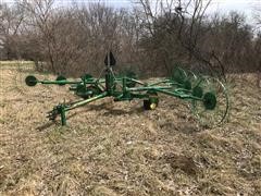 John Deere 702 Wheel Rake 