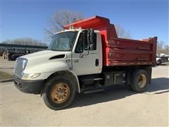 2006 International 4300 S/A Dump Truck 