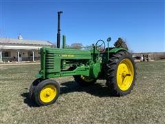 1949 John Deere B 2WD Tractor 