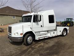 2003 Freightliner M2-112 Sport Chassis S/A Hauler Truck Tractor 