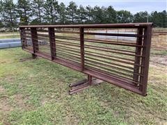 2021 24’x5’6” Free Standing Livestock Panels 