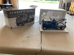 1953 Kenworth Bull-Nose First Gear 1:34 Tow Truck 