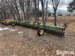 John Deere 20' Rotary Hoe 