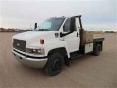 2003 Chevrolet C4500 S/A Flatbed Truck 