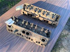 1969 Chevrolet 327ci Cylinder Heads 