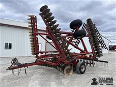 Case IH 3950 33' Disk 