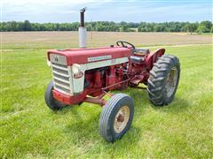 1958 International 460 Utility 2WD Tractor 