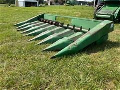 John Deere 843 8R30" Corn Header 