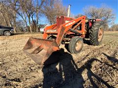 1967 International 806 2WD Loader Tractor 