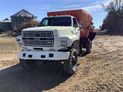 1986 Ford F700 S/A Feed Truck 