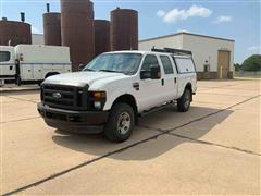 2008 Ford F350 4x4 Crew Cab Pickup W/Topper 