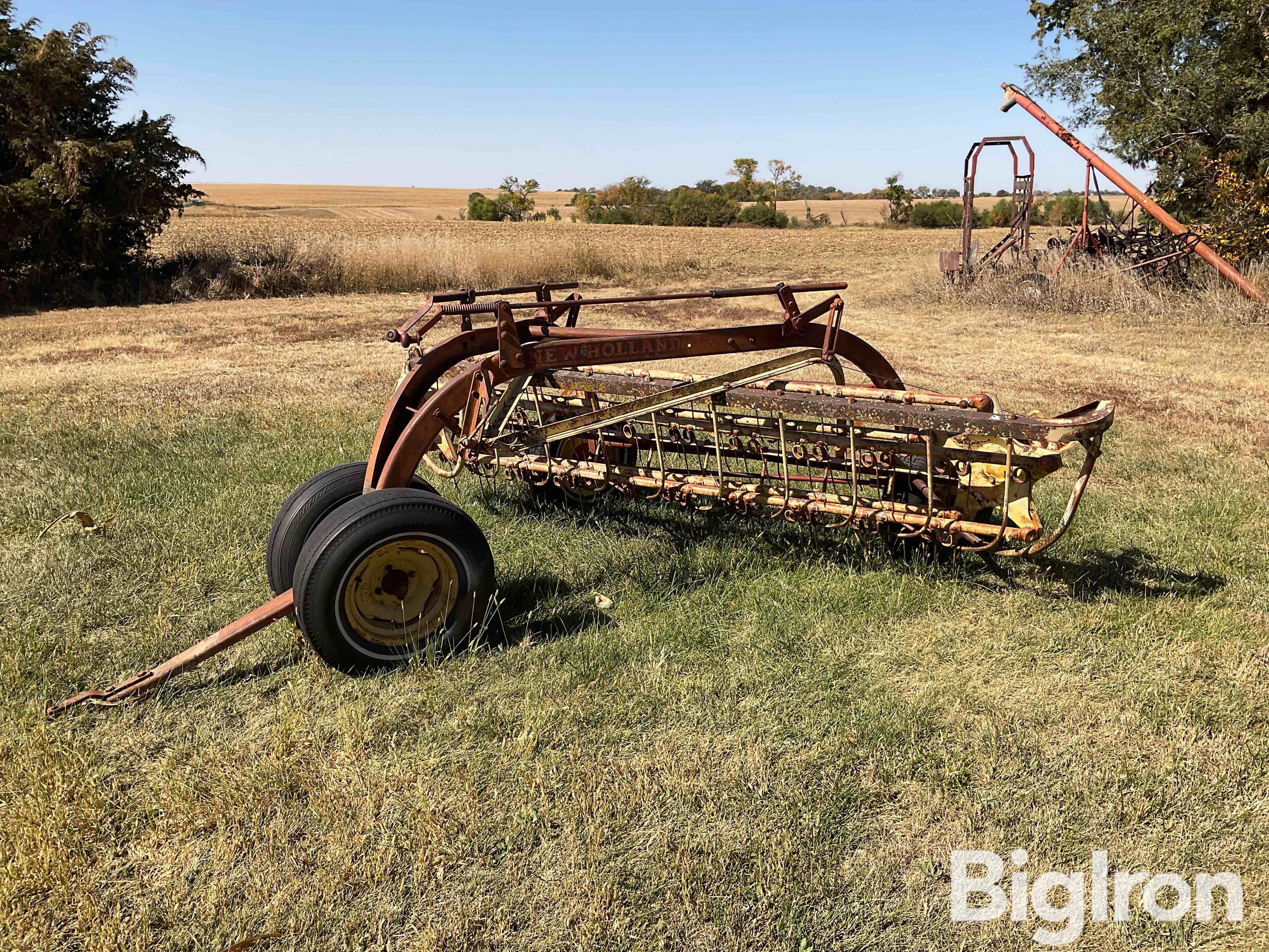 New Holland 56 Side Delivery Rake 