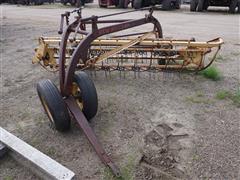 New Holland 256 Rake 