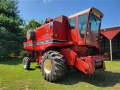 1982 International 1440 Axial Flow Combine 