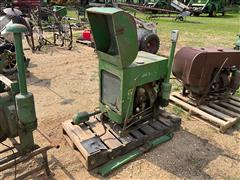 John Deere LUC 2-Cylinder Gas Engine 