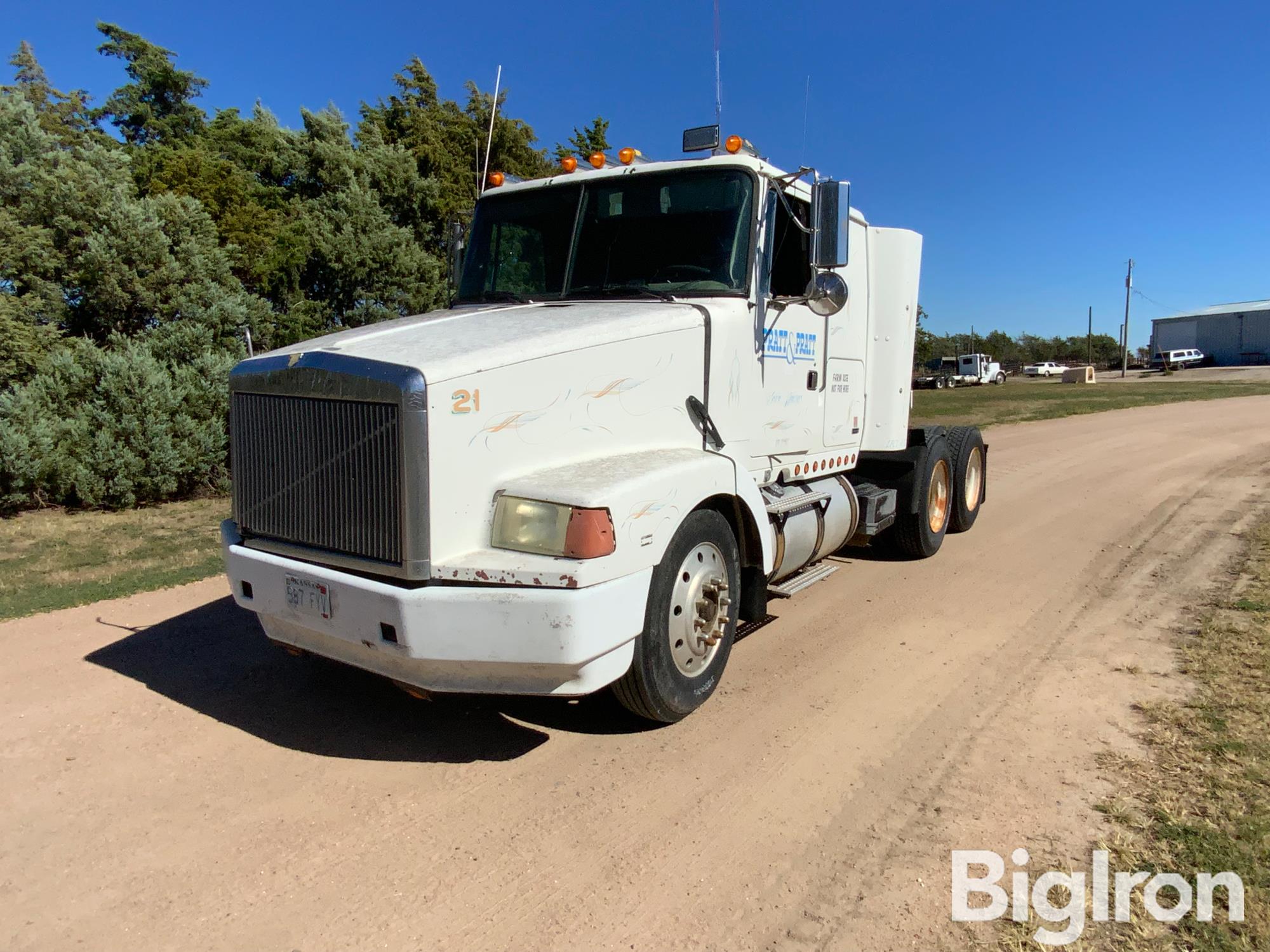 1992 Volvo GMC WIA64T T/A Truck Tractor 