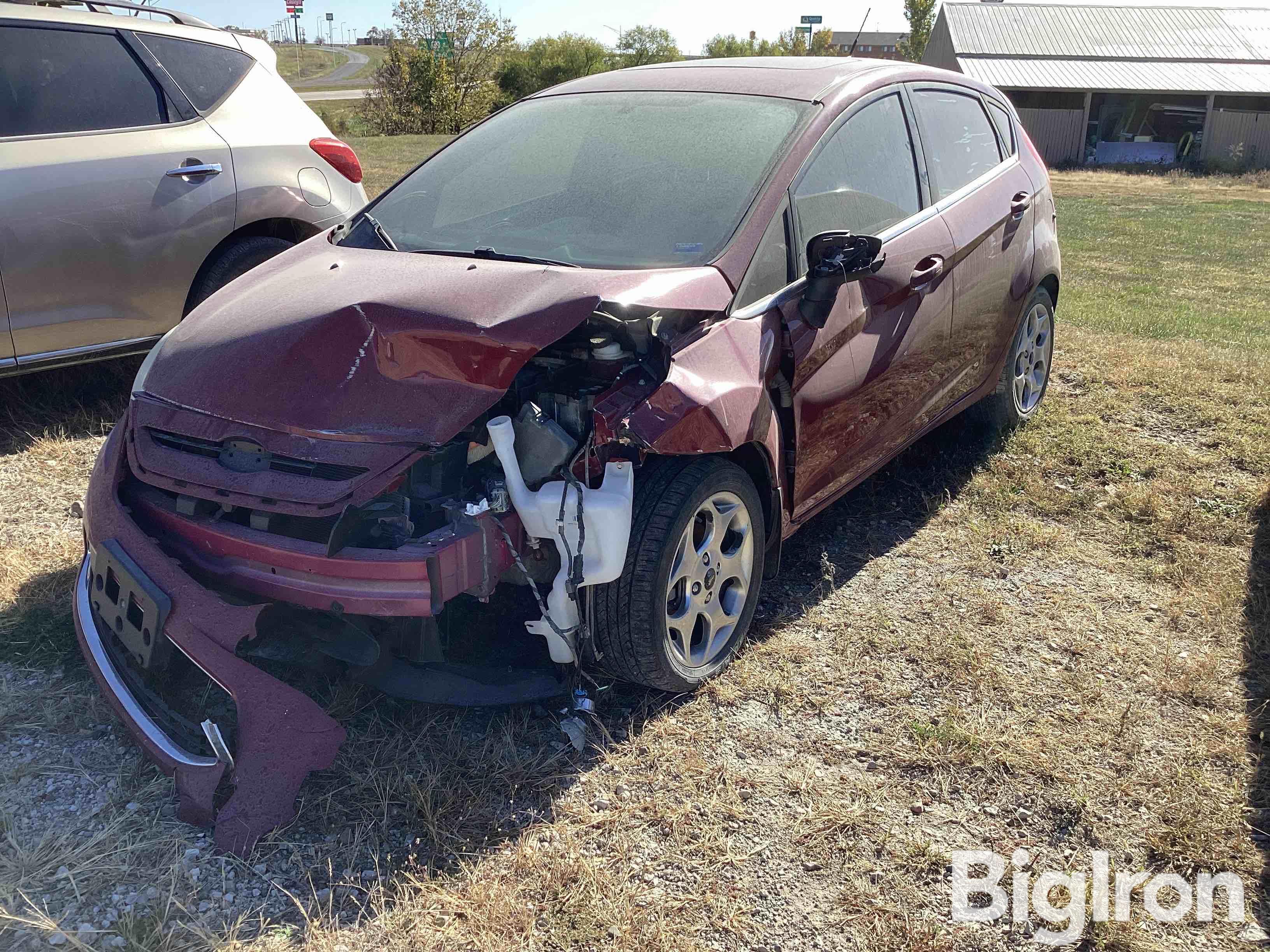 2011 Ford Fiesta 4-Door Sedan 